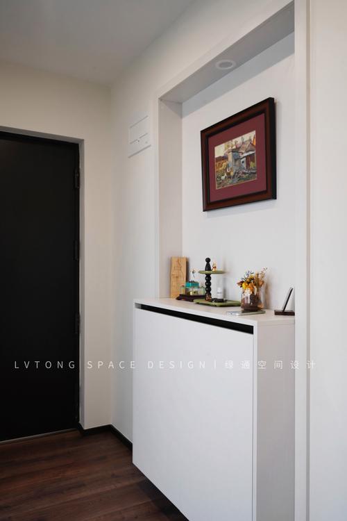 大门无框设计对家居风水有怎样的不利影响？