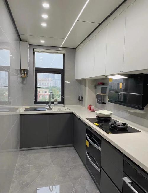 厨房瓷砖选择需要注意哪些风水讲究？