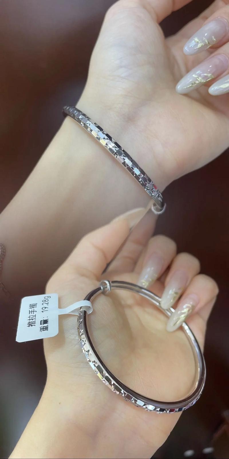 白金手镯适合哪种命佩戴？对身体有哪些益处？