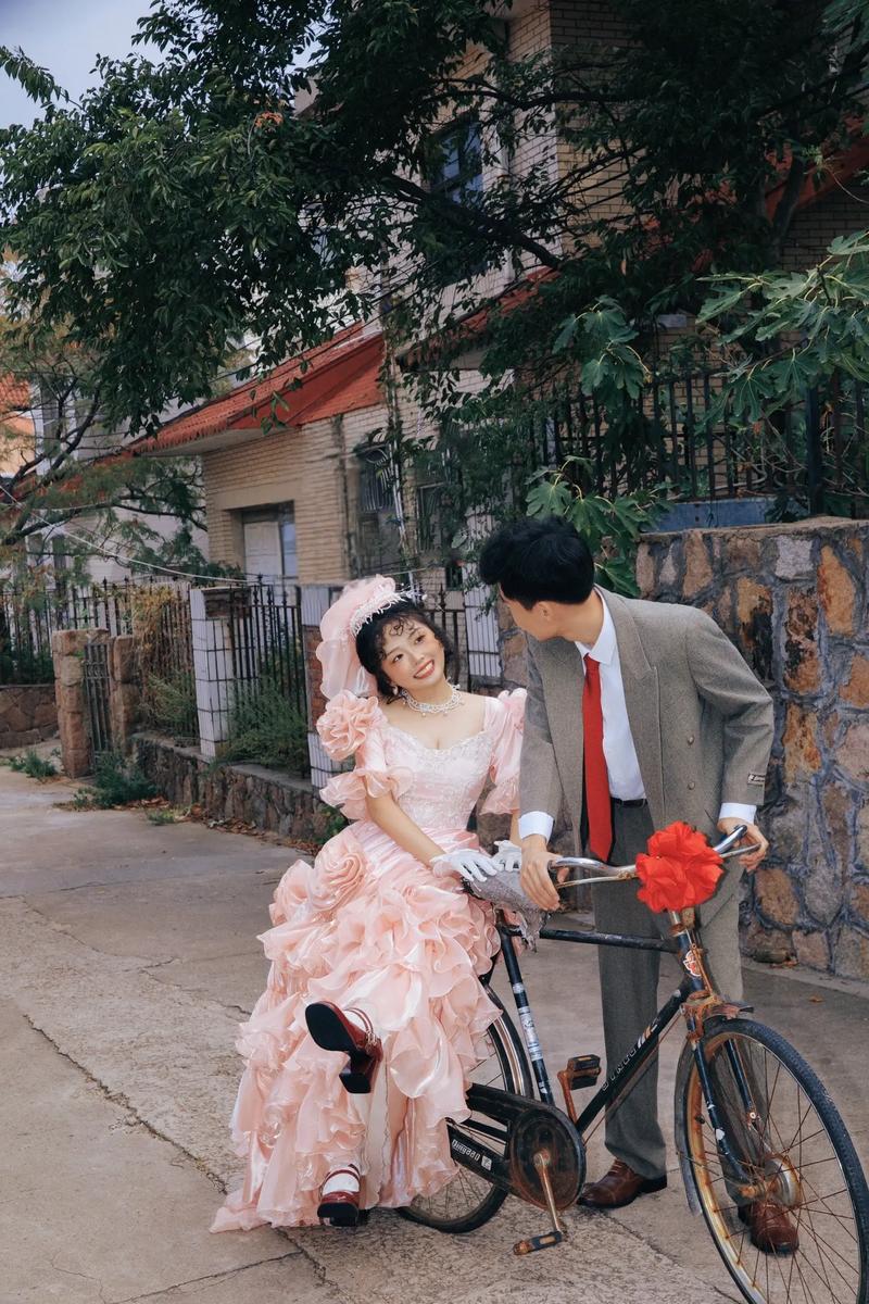 2026年5月18日农历四月初二适合办喜宴吗？这一天举办婚礼合适吗？