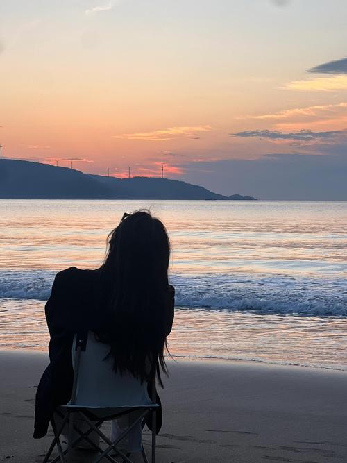 喜欢看海的人，是不是天生就适合在海边生活？