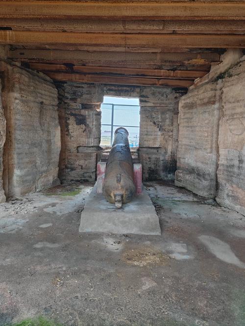 这栋房子是古代的炮楼式建筑吗？