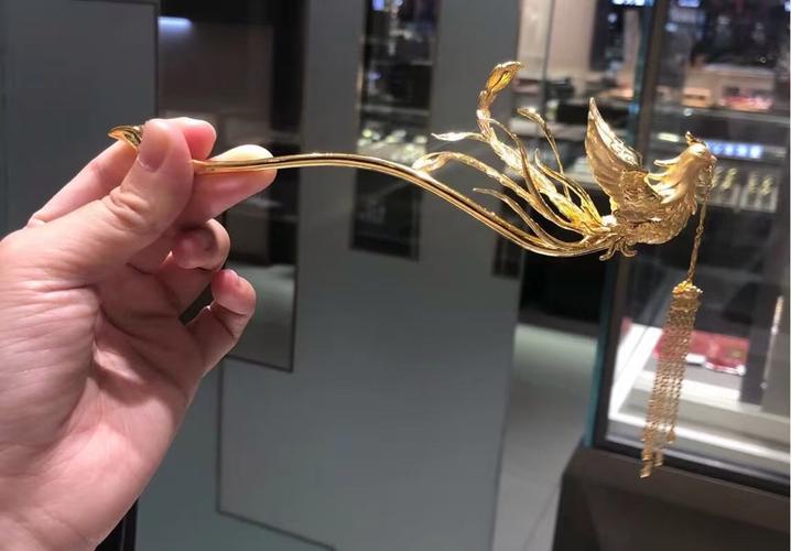 金钗命的人适合戴什么钗钏金命人戴什么蕞旺？