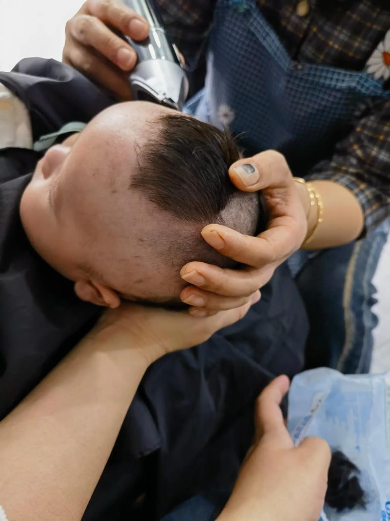 2026年5月10日农历三月二十四剃胎发是否适宜，今天适合剃胎发吗？