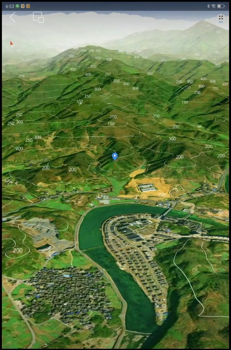 这个有人形建筑的风水村庄在哪里？