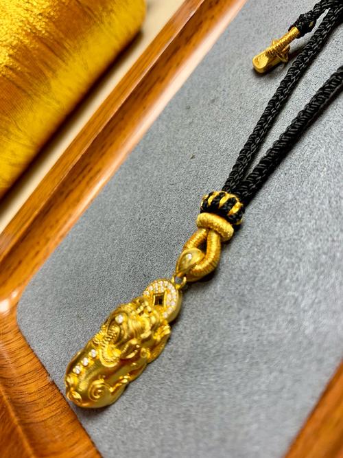 大海水命戴貔貅挂绳合适吗？