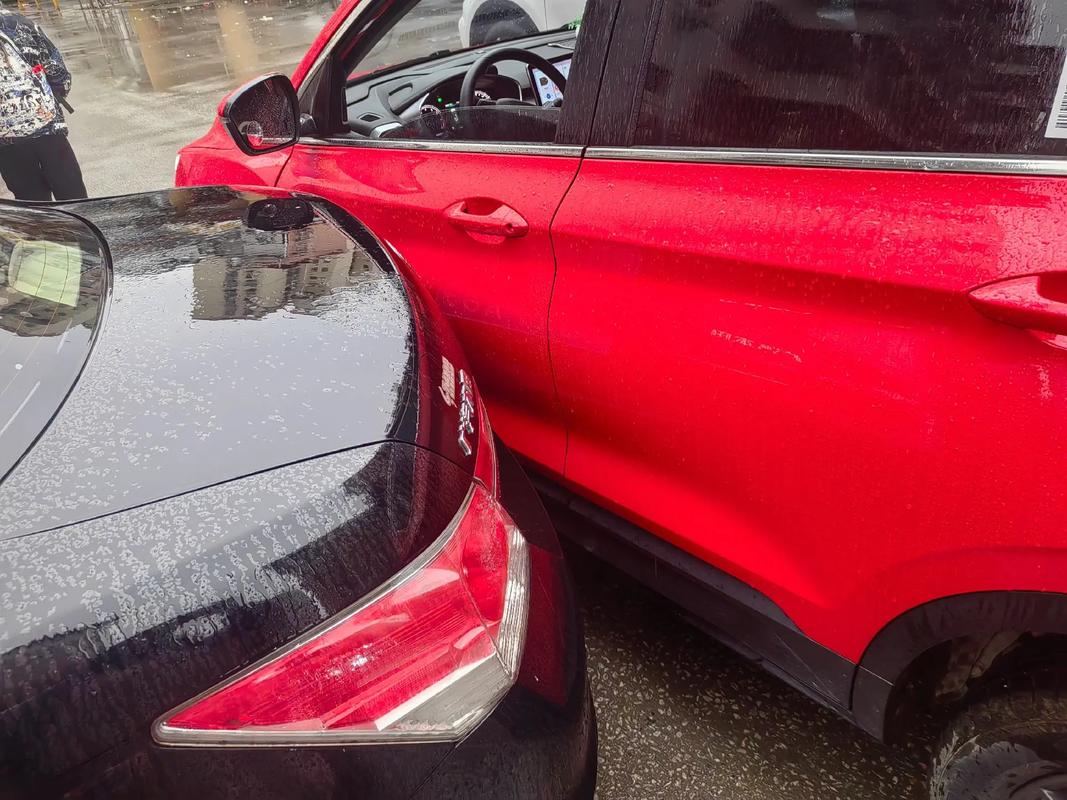 女人命理中开红色车会带来破财风险吗？