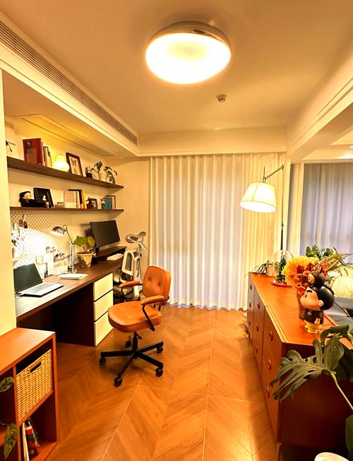 书桌高低脚对家居风水有影响吗？